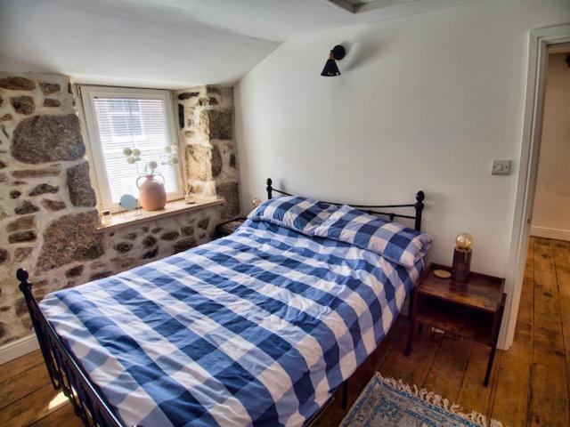 Knocker Cottage Is A 3 Bedroom Made Up Of 1 Double Bedroom And 2 Small Double Bedrooms In Small Village 10 Min To Beaches كامبورن المظهر الخارجي الصورة